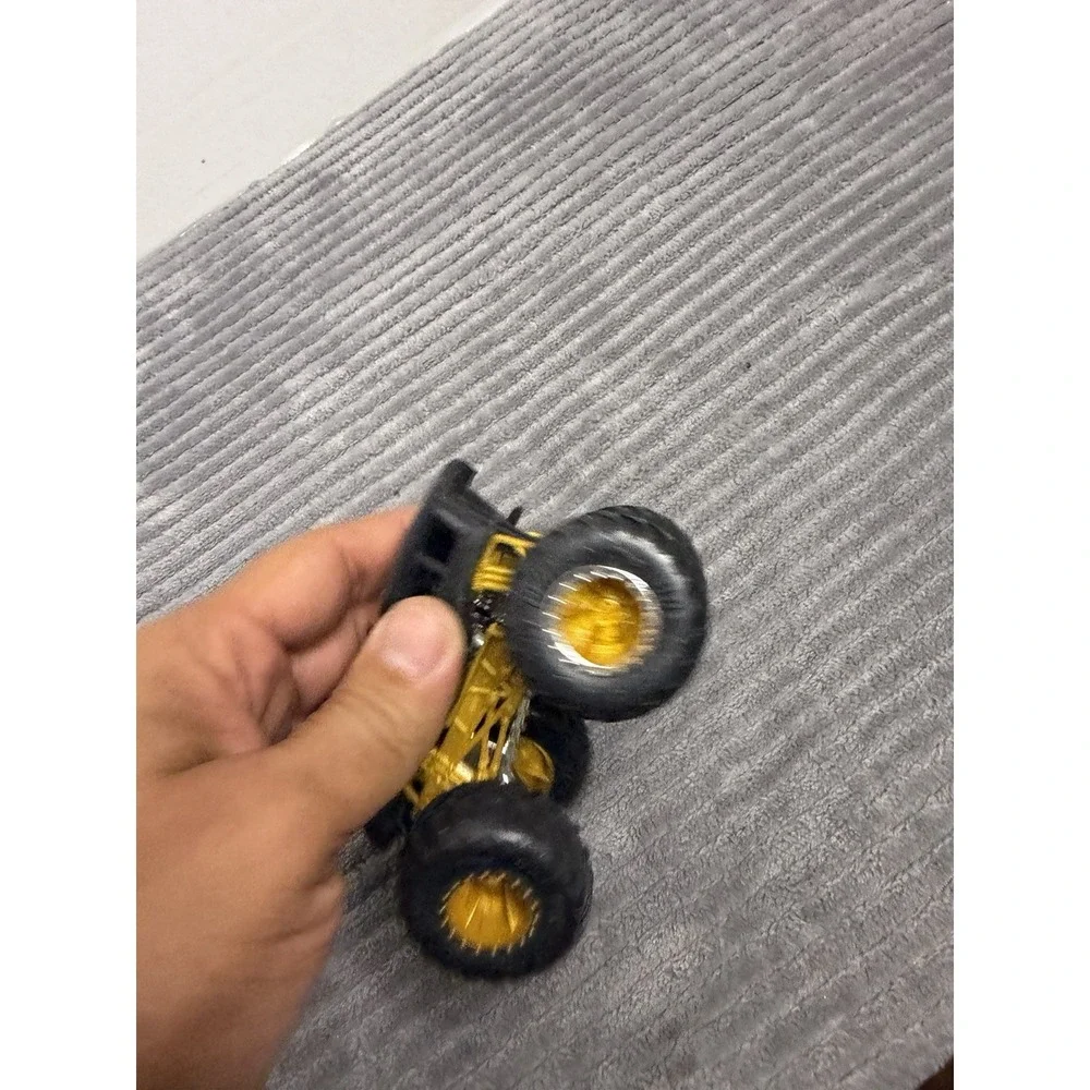 Hot Wheels Monster Truck LOCO PUNK Steam Engine  1:64 Diecast Black & Gold